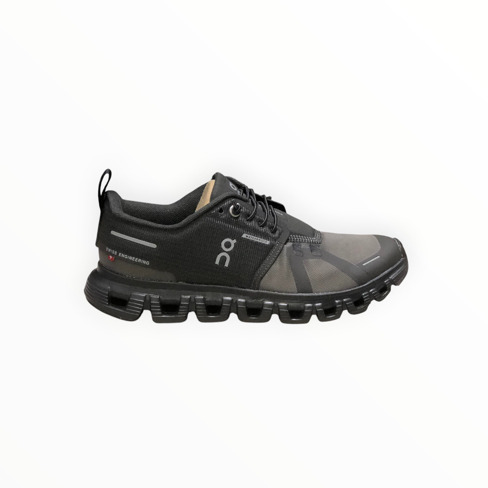 On - Cloud 6 Waterproof Shoes Black & Gray